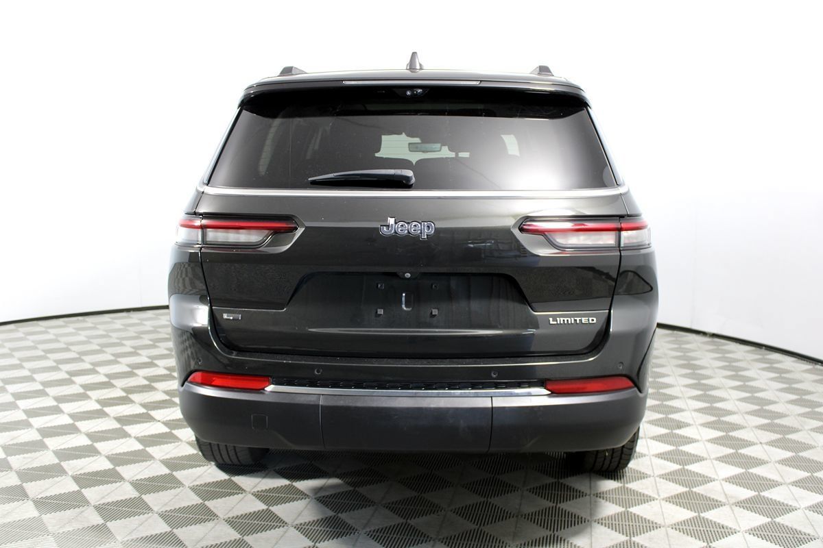 Used 2023 Jeep Grand Cherokee L Limited w/ Luxury Tech Group II RWD image 38