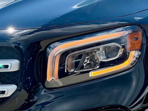 Certified 2023 Mercedes-Benz GLB 250 4MATIC image 9
