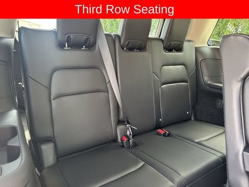 Used 2025 Nissan Pathfinder SL FWD image 26