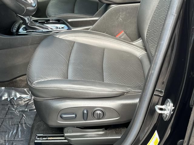 Used 2023 Buick Encore GX Essence w/ Experience Buick Package AWD/4WD image 27