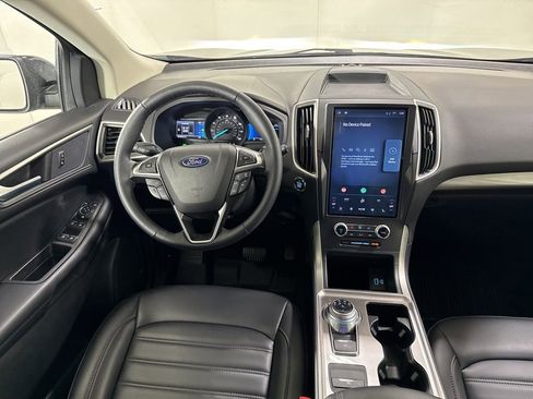 Used 2024 Ford Edge SEL w/ Convenience Package image 17