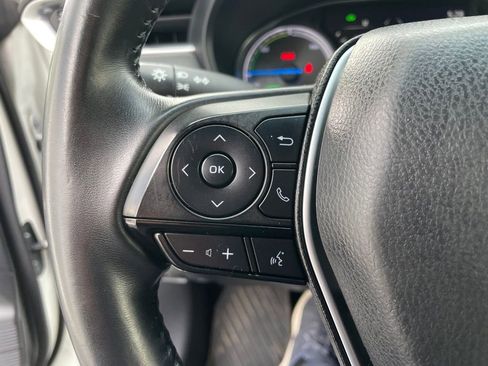 Used 2022 Toyota Venza XLE AWD/4WD image 22