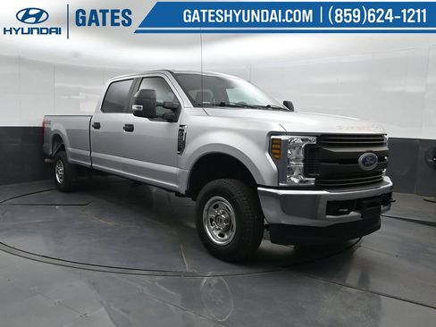 Used 2019 Ford F250 XL w/ Power Equipment Group AWD/4WD image 4