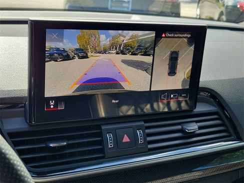 Certified 2024 Audi SQ5 Premium Plus image 12