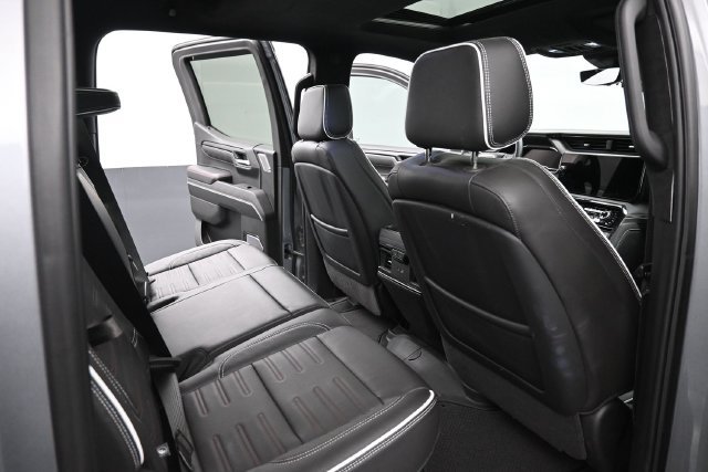 Used 2025 GMC Sierra 1500 AT4X AWD/4WD image 24