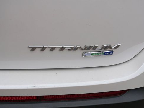 Used 2016 Ford Edge Titanium w/ Equipment Group 301A AWD/4WD image 8