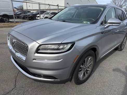 Used 2021 Lincoln Nautilus Reserve image 1