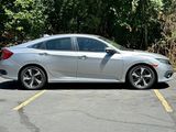 Used 2017 Honda Civic Touring image 3