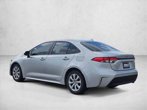 Used 2024 Toyota Corolla LE image 7