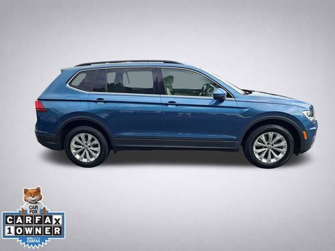 Used 2019 Volkswagen Tiguan SE w/ Panoramic Sunroof Package AWD/4WD image 3