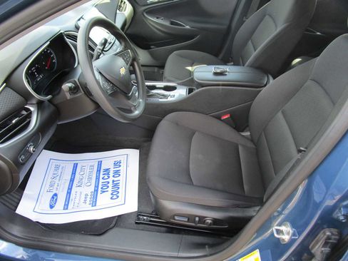 Used 2024 Chevrolet Malibu LT image 14