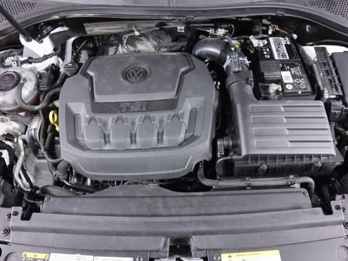 Used 2021 Volkswagen Tiguan SEL w/ 3rd Row Seat Package image 47