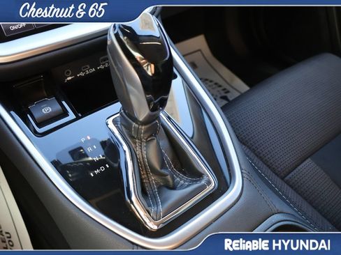 Used 2025 Subaru Outback Premium w/ Popular Package #1A AWD/4WD image 39