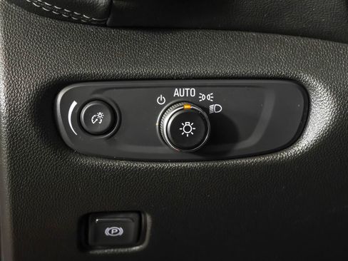 Used 2024 Chevrolet Blazer LT w/ Convenience Package FWD image 24