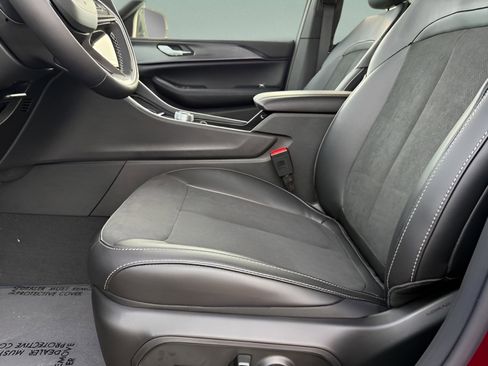 New 2025 Jeep Grand Cherokee L Altitude image 21