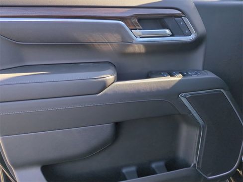 Certified 2025 Chevrolet Silverado 1500 LT image 22