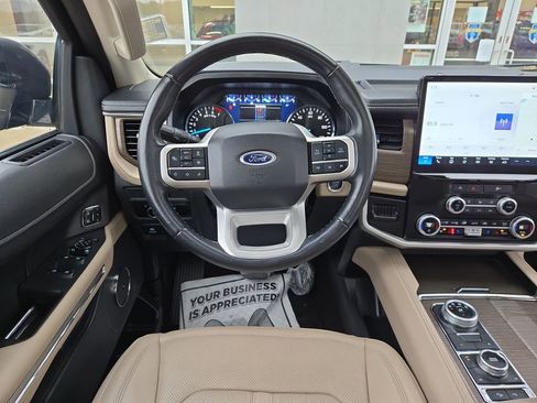 Used 2024 Ford Expedition Max Limited image 20