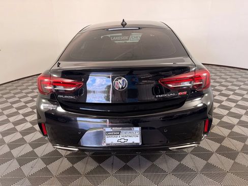 Used 2018 Buick Regal GS w/ Driver Confidence Package #2 AWD/4WD image 5