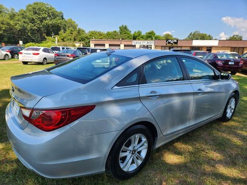 Used 2012 Hyundai Sonata GLS w/ Popular Equipment Pkg image 3
