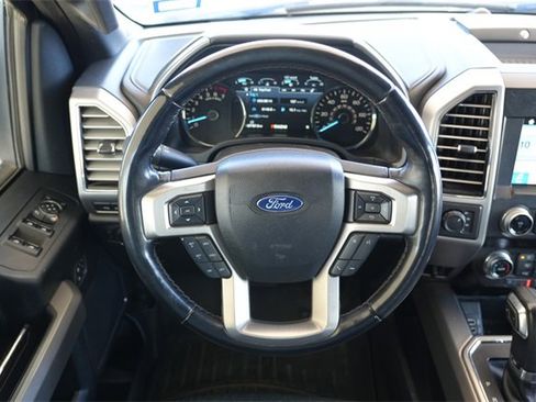 Used 2019 Ford F150 Platinum image 11