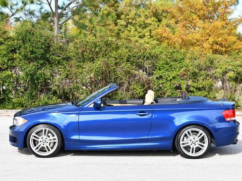 Used 2013 BMW 135i Convertible image 27