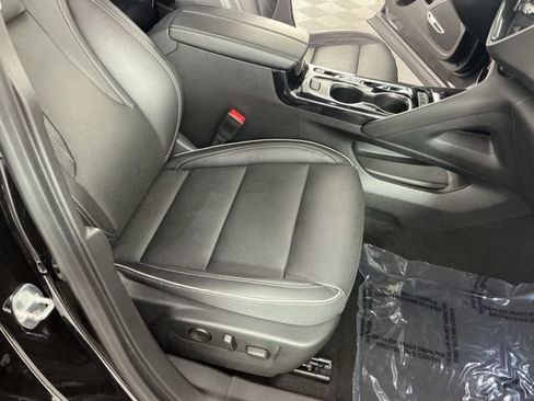 Used 2021 Buick Envision Essence w/ Technology Package I AWD/4WD image 14