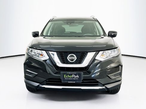 Used 2019 Nissan Rogue SV AWD/4WD image 2