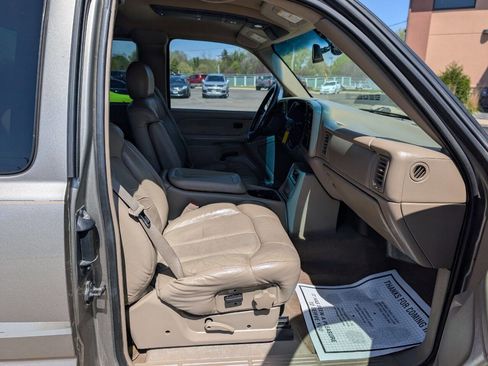 Used 2001 Chevrolet Silverado 1500 LS w/ Off-Road Chassis Pkg AWD/4WD image 11