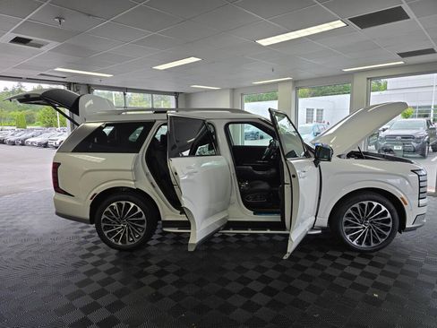 New 2026 Hyundai Palisade Calligraphy AWD/4WD image 17