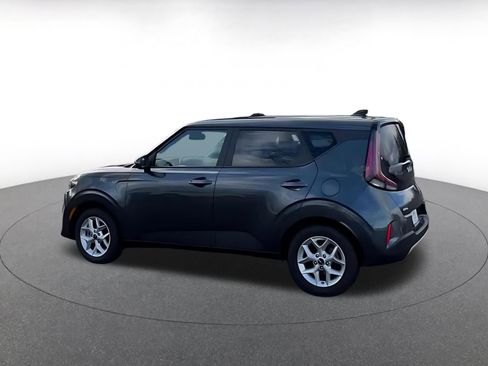 Used 2025 Kia Soul LX w/ LX Technology Package image 10