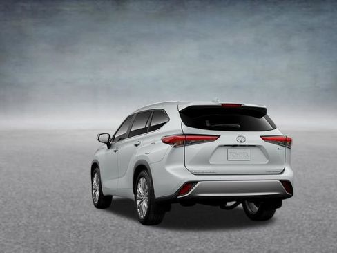 New 2026 Toyota Highlander Platinum AWD/4WD image 10