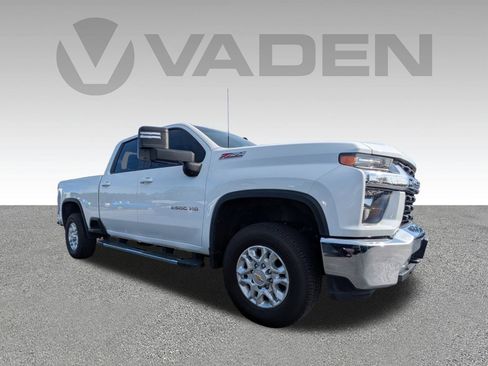 Used 2022 Chevrolet Silverado 2500 LT w/ Convenience Package image 3