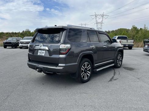 Used 2016 Toyota 4Runner Limited AWD/4WD image 3