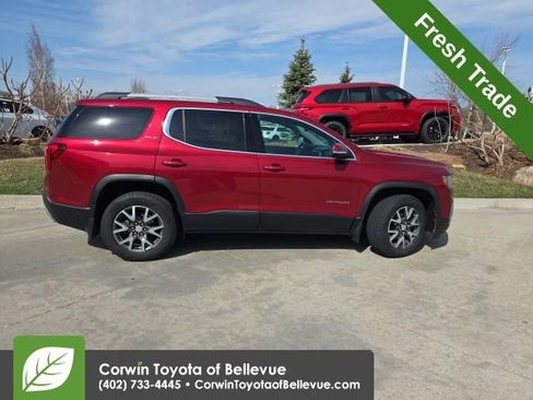 Used 2020 GMC Acadia SLE image 2