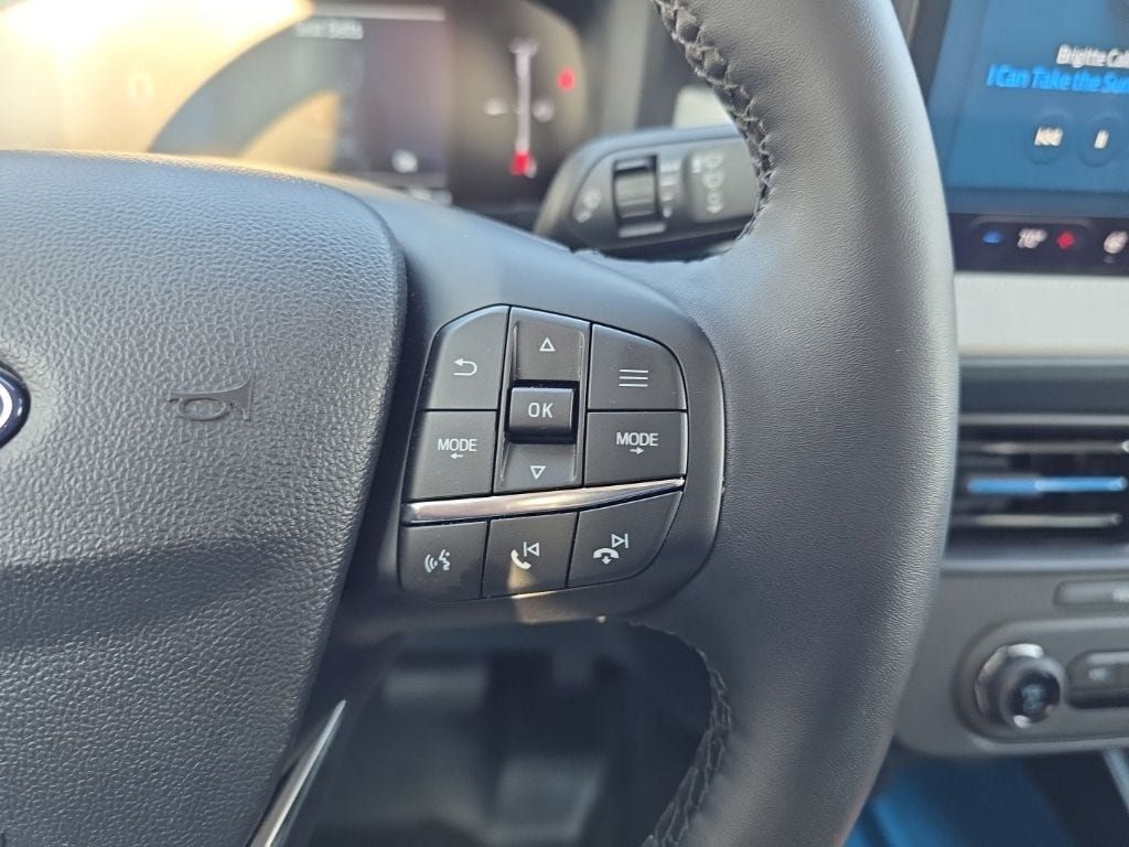 Used 2025 Ford Maverick XLT w/ XLT Luxury Package FWD image 23