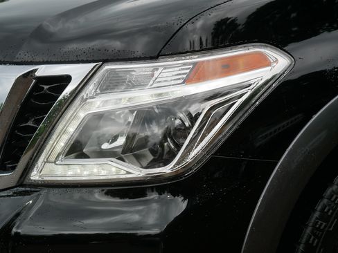 Used 2019 Nissan Armada SL AWD/4WD image 16