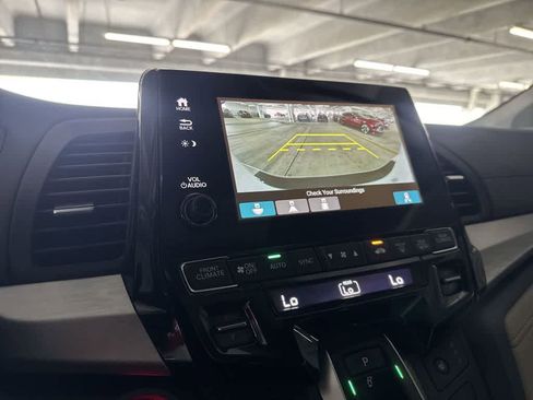 Used 2023 Honda Odyssey EX-L image 18