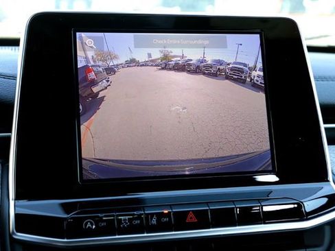 New 2026 Jeep Compass Latitude image 14