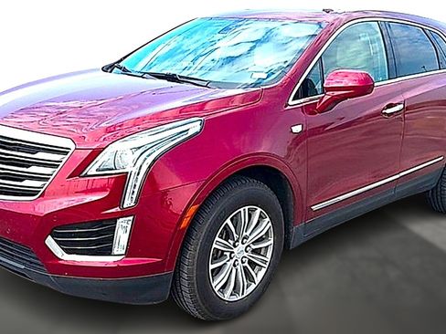 Used 2018 Cadillac XT5 Luxury w/ Driver Awareness Package AWD/4WD image 1