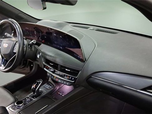 Used 2025 Cadillac CT5 Premium Luxury image 19