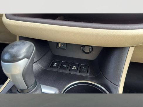 Used 2015 Toyota Highlander Plus image 22