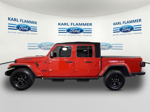 Used 2021 Jeep Gladiator Willys image 5