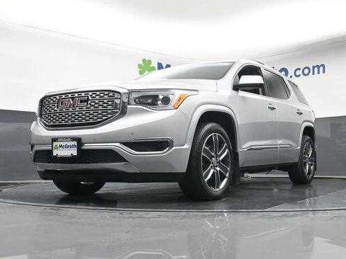 Used 2019 GMC Acadia Denali w/ Technology Package AWD/4WD image 7