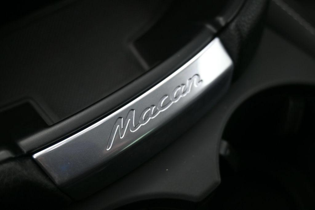 Certified 2026 Porsche Macan S AWD/4WD image 19