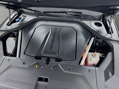 New 2023 Genesis Electrified GV70 Advanced image 31