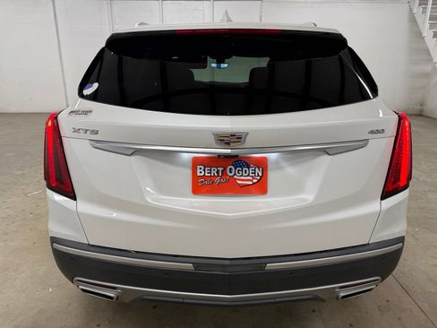 Used 2022 Cadillac XT5 Premium Luxury w/ Technology Package FWD image 7