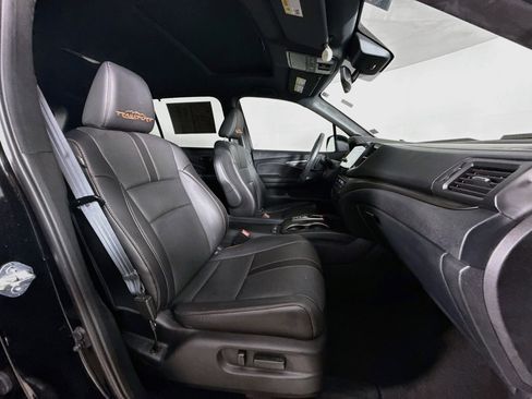 Certified 2023 Honda Passport TrailSport image 36
