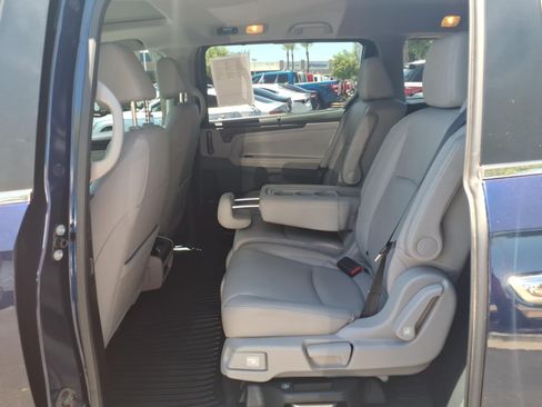 Used 2023 Honda Odyssey EX-L image 18