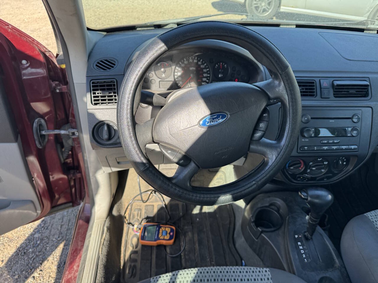 Used 2007 Ford Focus S FWD image 29