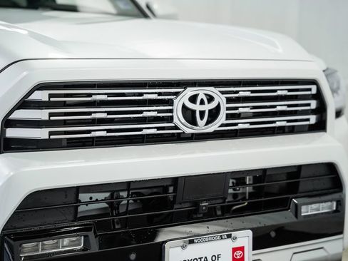 New 2026 Toyota 4Runner Limited AWD/4WD image 11